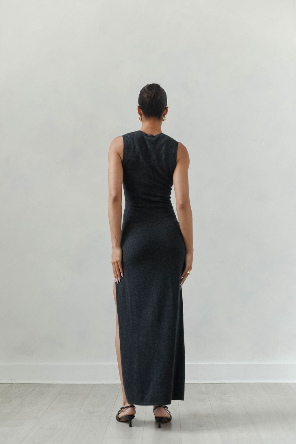 Lace dress / Charcol /